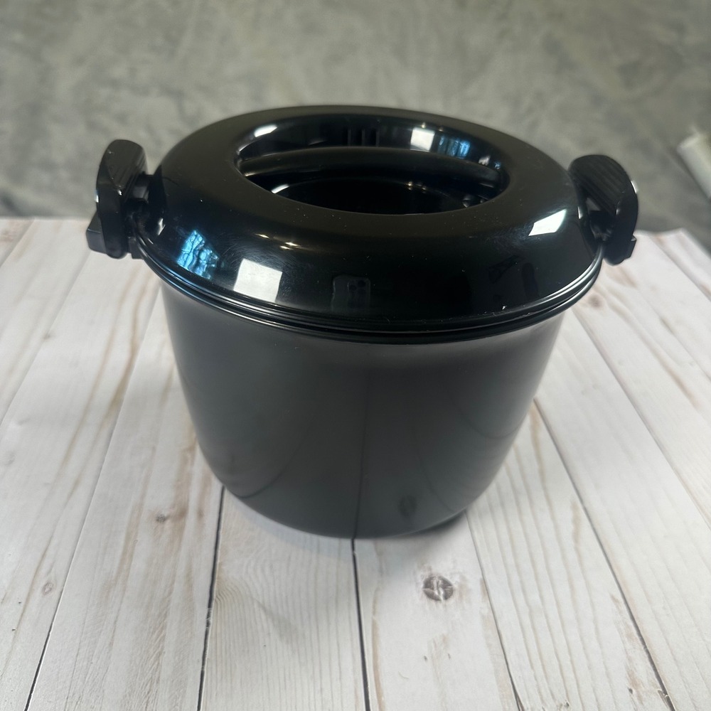 The Pampered Chef Rice Cooker Plus Black Microwave Steamer 2779